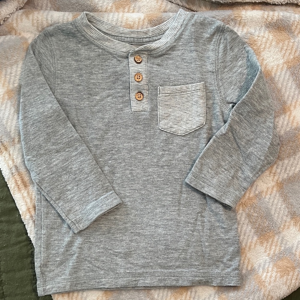 Cat & Jack Heather Gray Long Sleeve Henley Tee